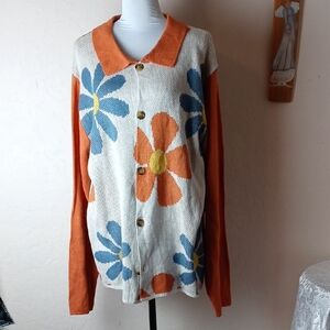 NWT Super Massive Floral Patterned Orange and White Women's Sweater